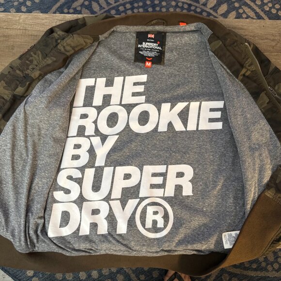 SUPERDRY Camo Bomber - Picture 2 of 7